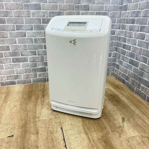 【2017年製】空気清浄機 DAIKIN MCZ70T-W WHITEKandKの商品一覧はこちら