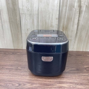 炊飯器 マイコン式 5.5合炊き 【新品】