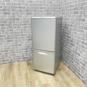 冷蔵庫 2ドア 138L 右開き