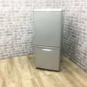 冷蔵庫 2ドア 138L 右開き