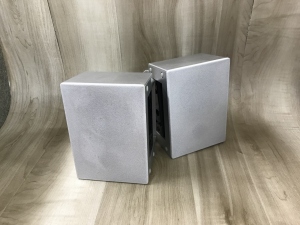 スピーカー