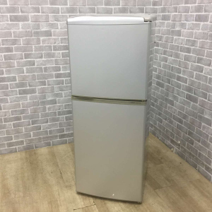 冷蔵庫 2ドア 137L 右開き