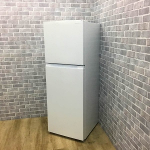 送料無料キャンペーン  236L YRZ-F23H1 ノンフロン冷蔵庫 2020年製 ヤマダセレクト 冷蔵庫