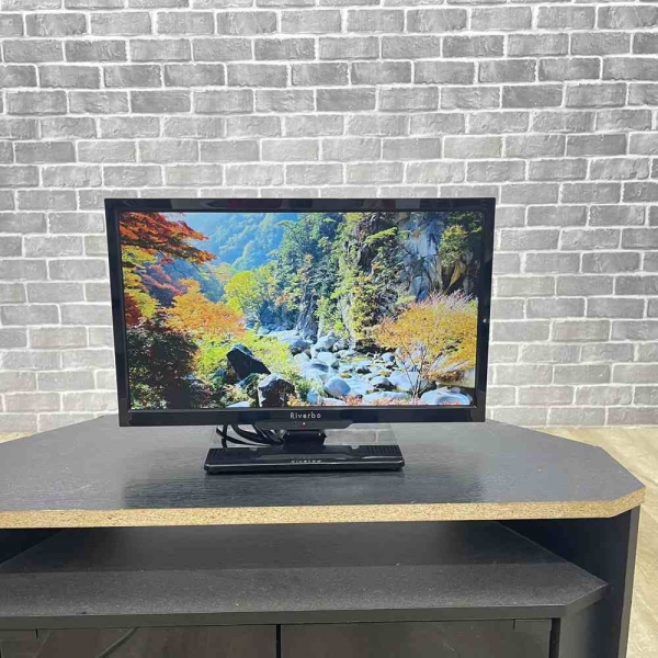 液晶テレビ 19インチ Riverbo (地デジ専用) (リモコン欠品)
