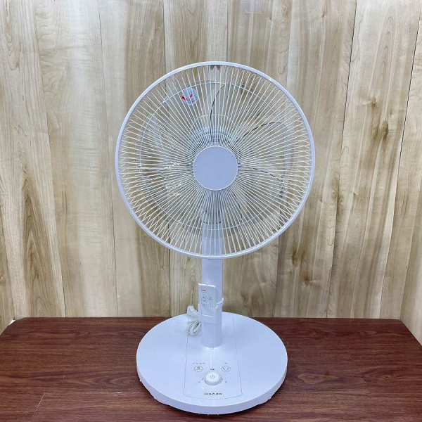 リビング扇風機  7枚羽根 DCモーター　