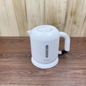 電気ケトル 0.8L