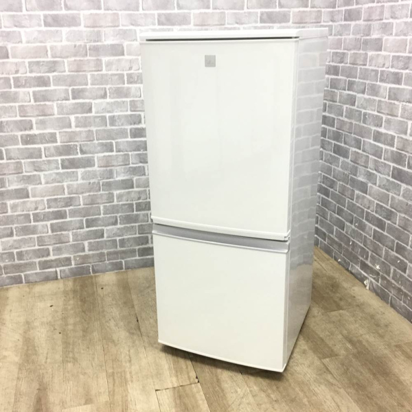 中古家電セット(冷蔵庫 SHARP 137L 2019年製 SJ-14E6-KW 洗濯機